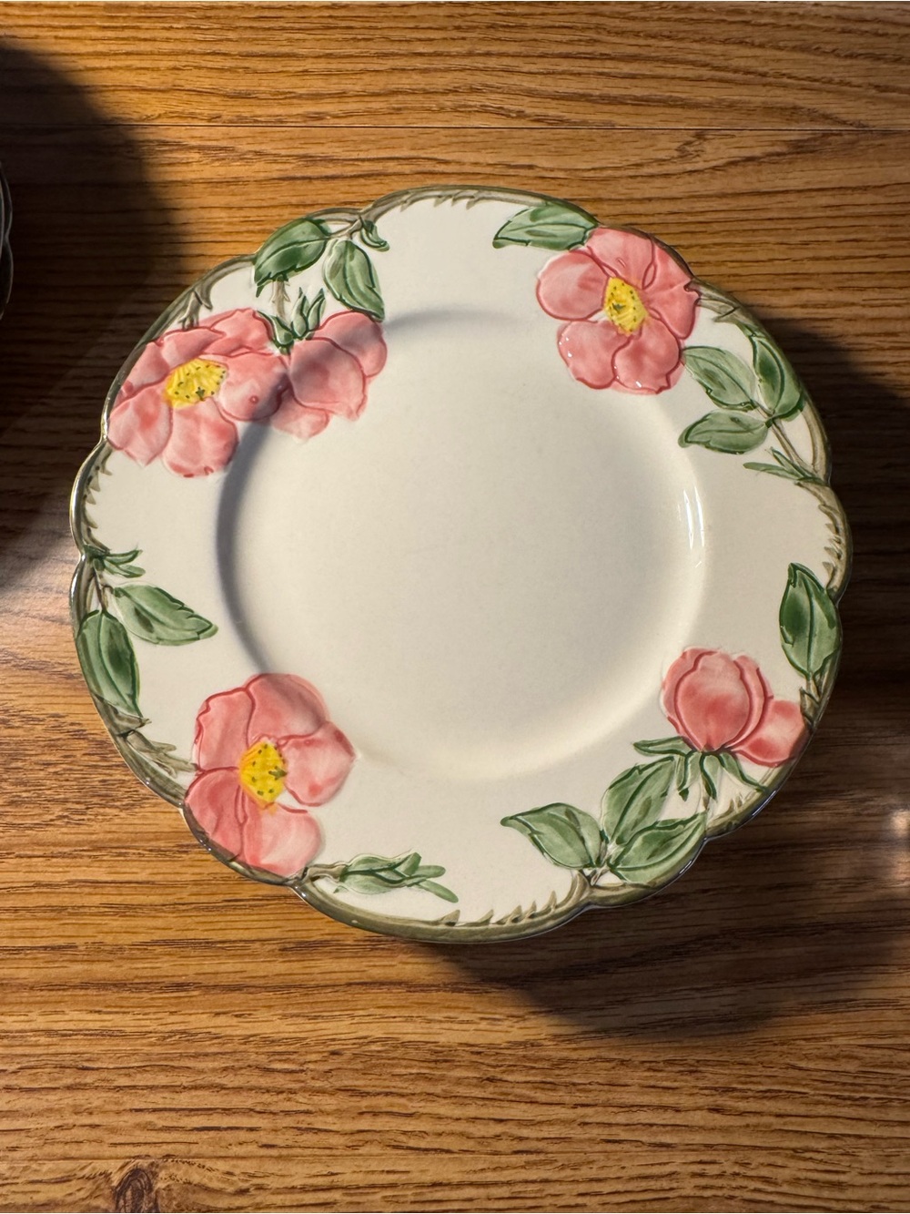 Vintage Franciscan Desert Rose Pattern 8” Salad or Dessert Plate